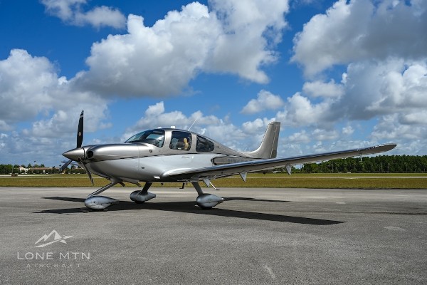 2020 Cirrus SR22-G6 — photo 1