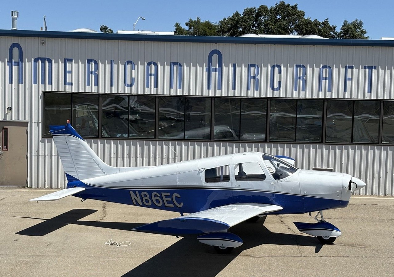 1975 Piper Cherokee 140 — photo 2