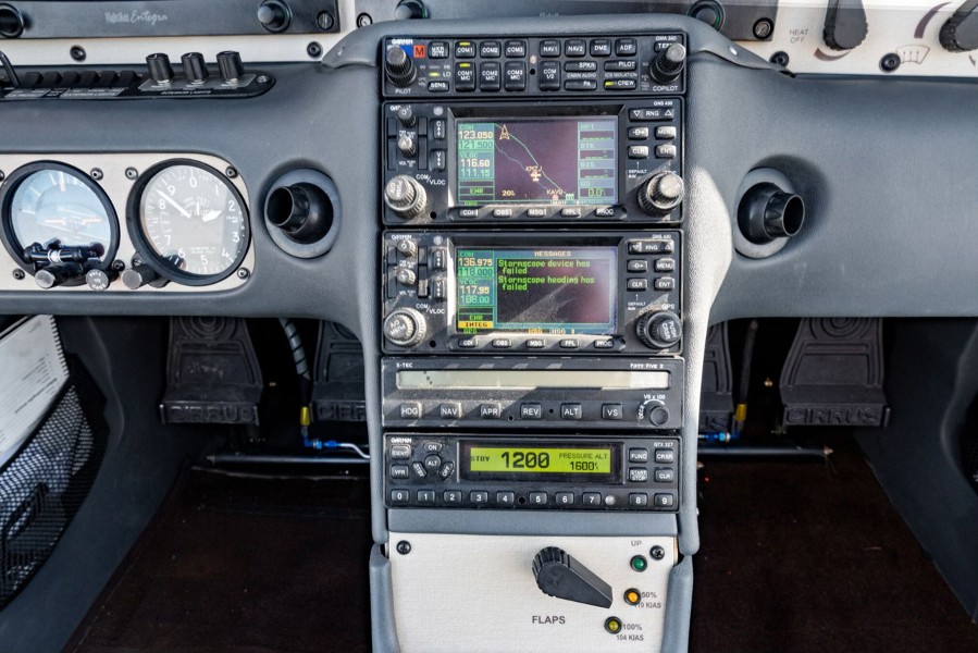 2003 Cirrus SR22 G1 (N8146J), photo 12
