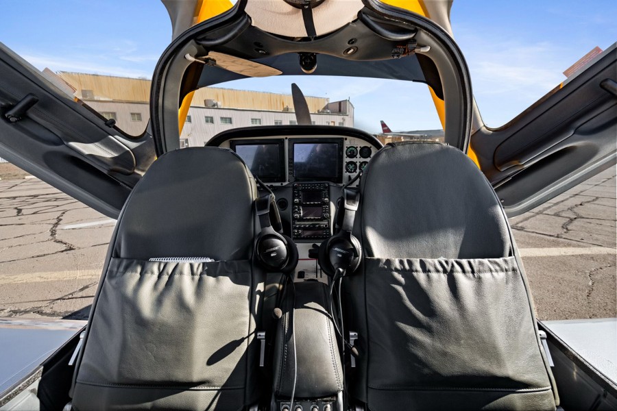 2003 Cirrus SR22 G1 (N8146J), photo 8