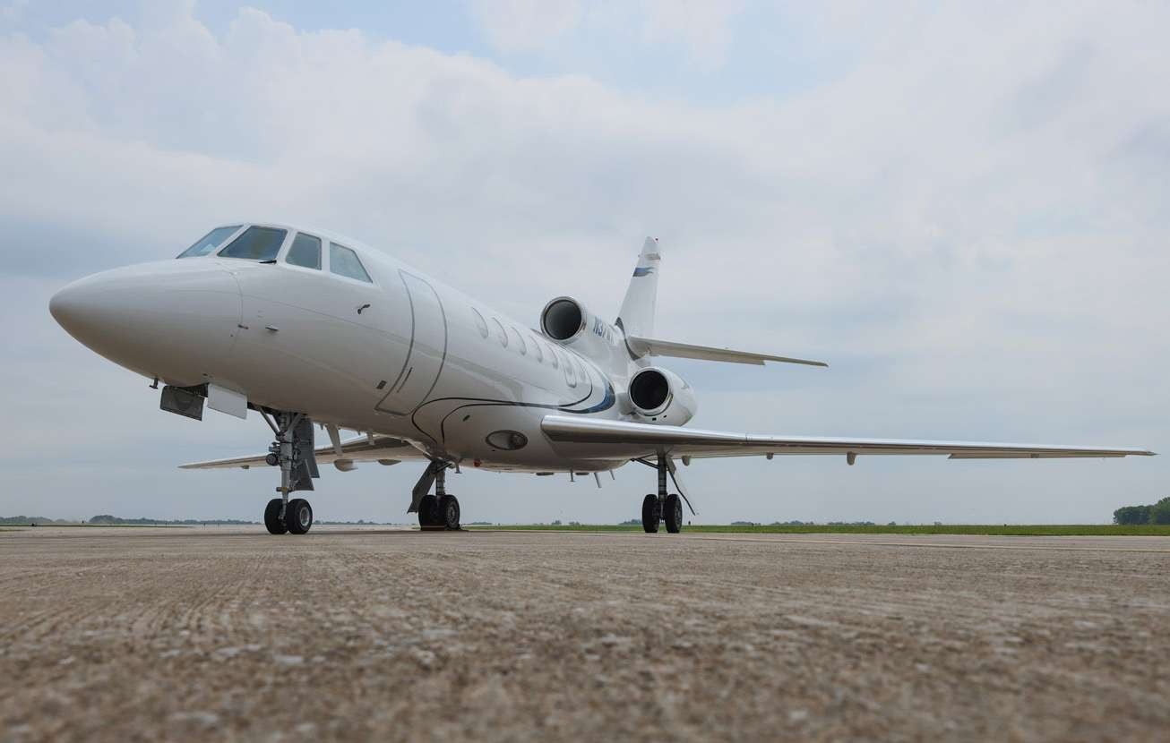2001 Falcon 50 — photo 2