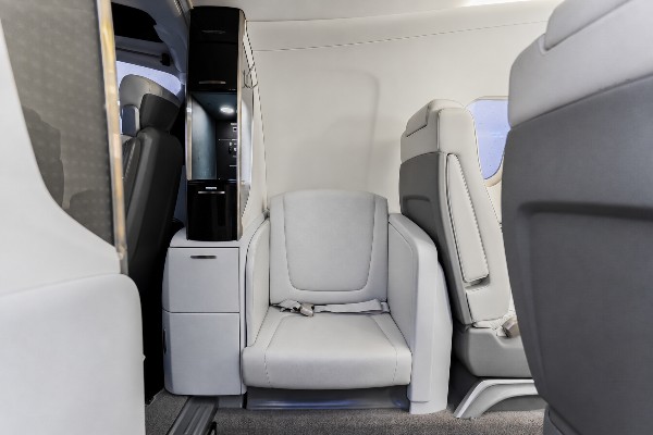 2018 Honda HondaJet — photo 5