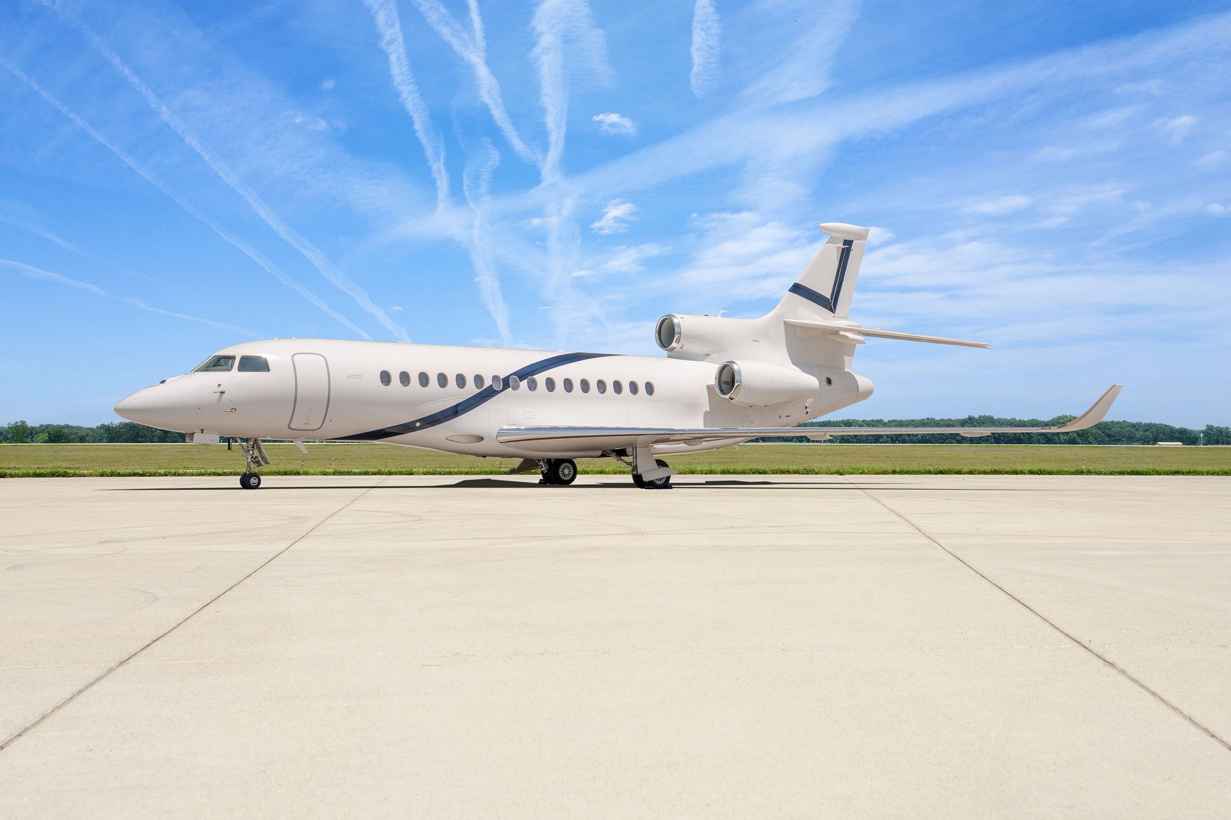 2018 Falcon 8X — photo 2