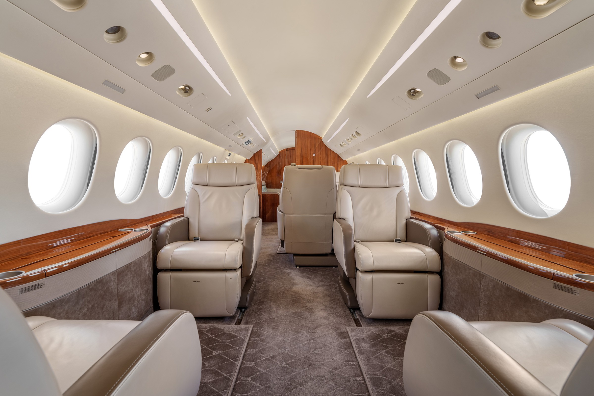 2018 Falcon 8X — photo 4