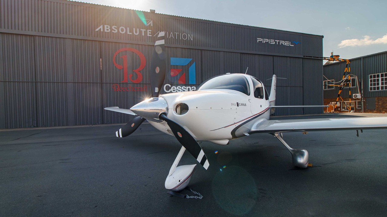 2010 Cirrus SR22-G3 — photo 3