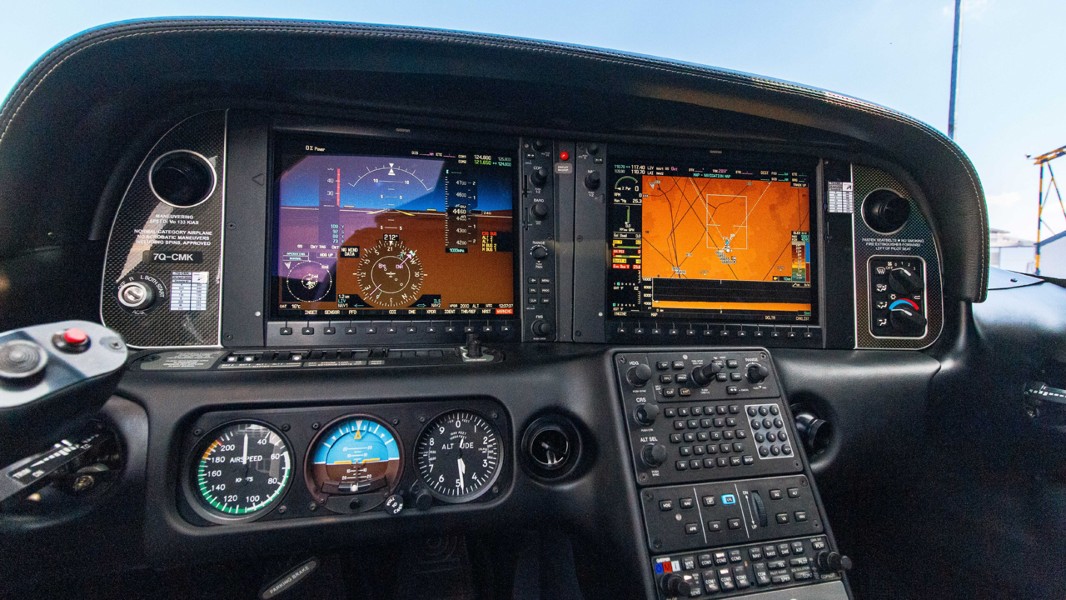 2010 Cirrus SR22-G3 GTS, photo 9
