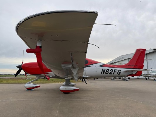 2022 Cirrus SR22-G6 — photo 3