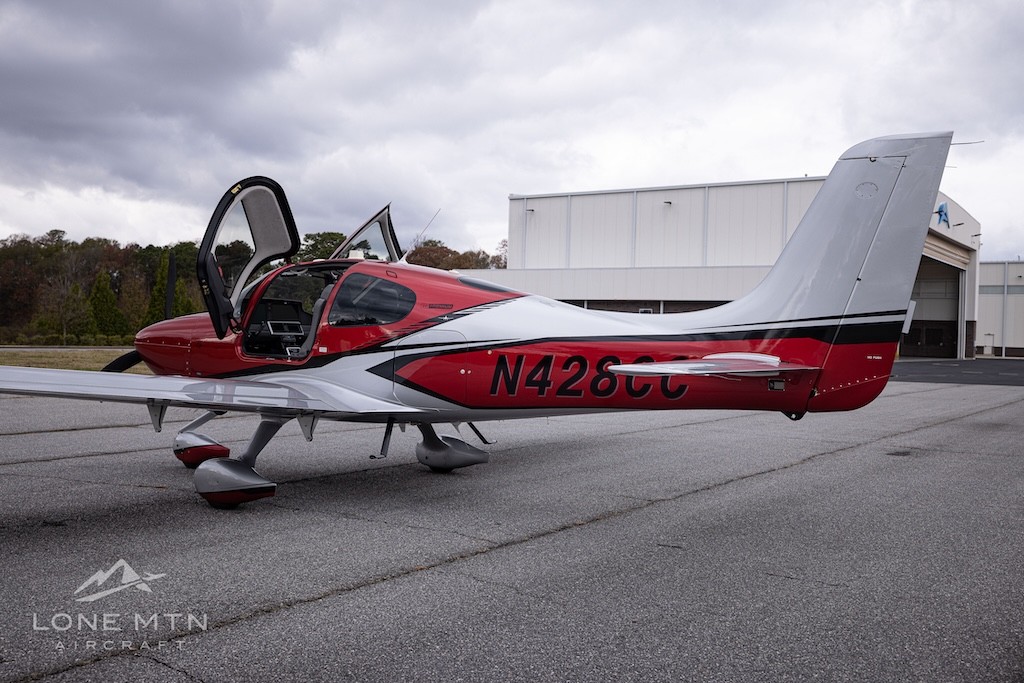 2025 Cirrus SR20 — photo 3