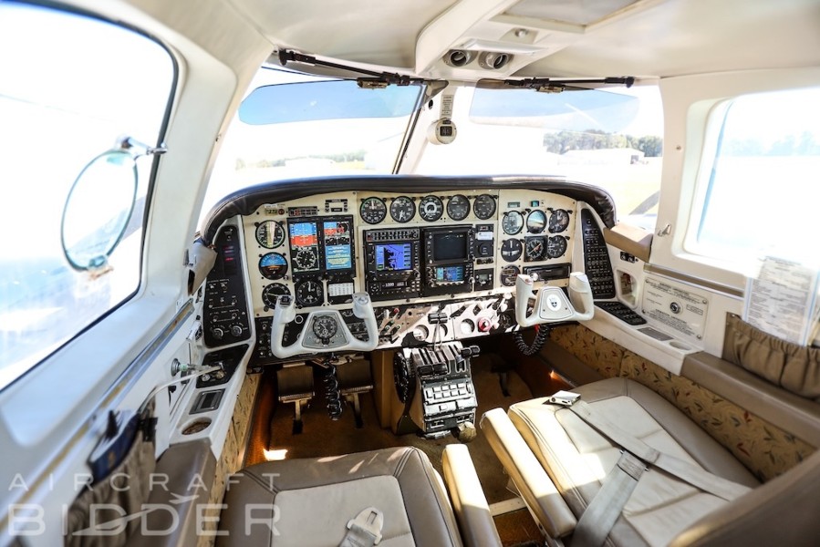 1974 Beechcraft Beech Duke B 60, photo 11