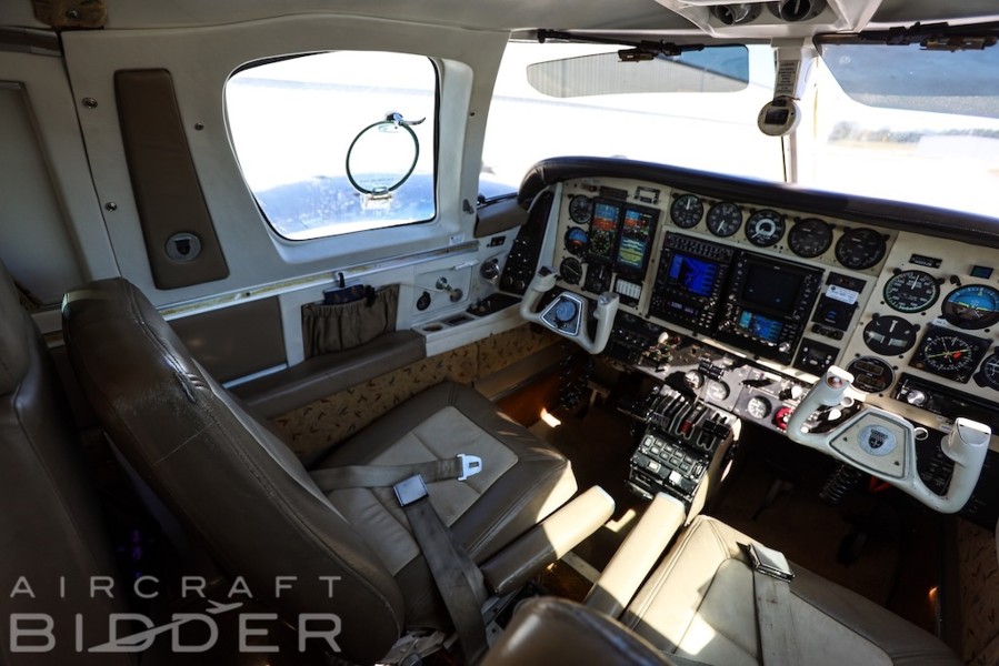 1974 Beechcraft Beech Duke B 60, photo 12