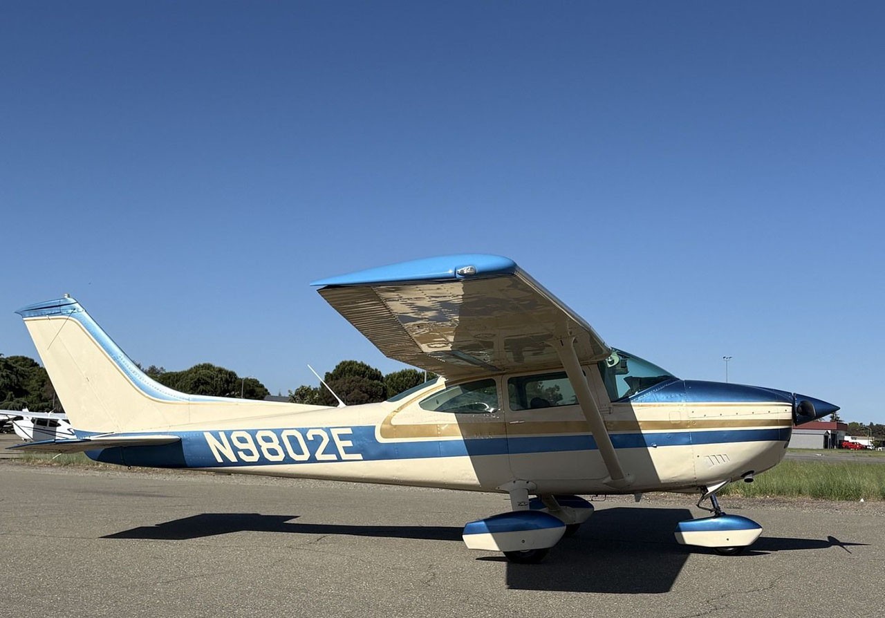 1975 Cessna 182P — photo 4