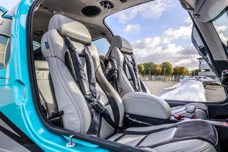 2022 Cirrus SR22T-G6 GTS (N76DW), photo 12