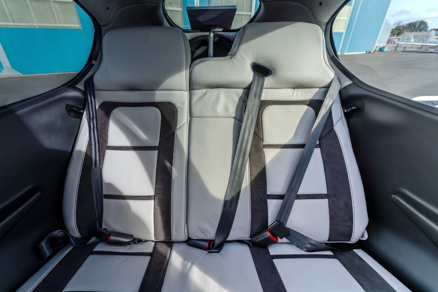 2022 Cirrus SR22T-G6 GTS (N76DW), photo 13