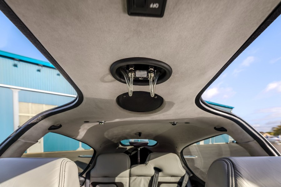 2022 Cirrus SR22T-G6 GTS (N76DW), photo 14