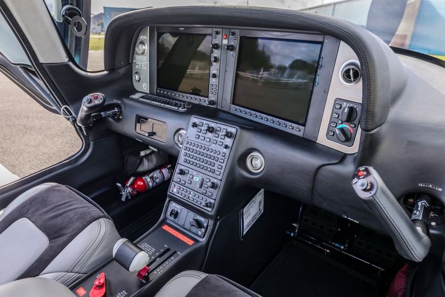 2022 Cirrus SR22T-G6 GTS (N76DW), photo 16