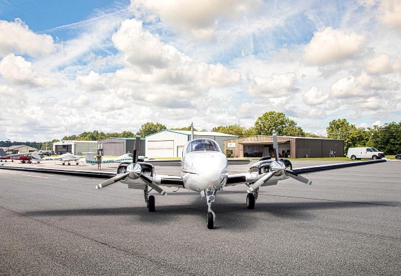 2008 Beech Baron G58 — photo 3