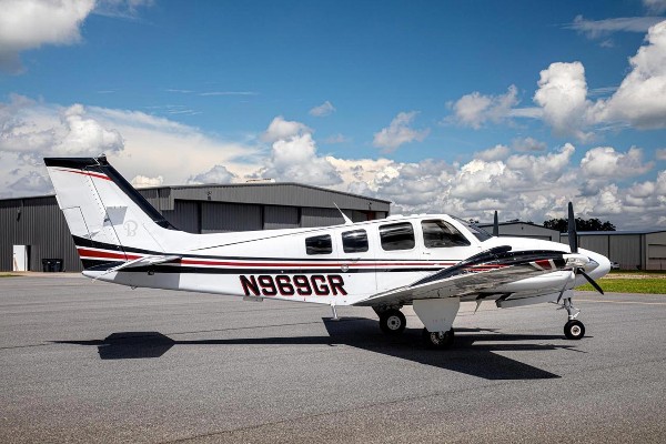 2008 Beech Baron G58 — photo 4
