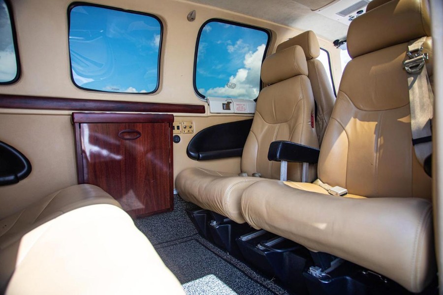 2008 Beechcraft Beech Baron G58, photo 7