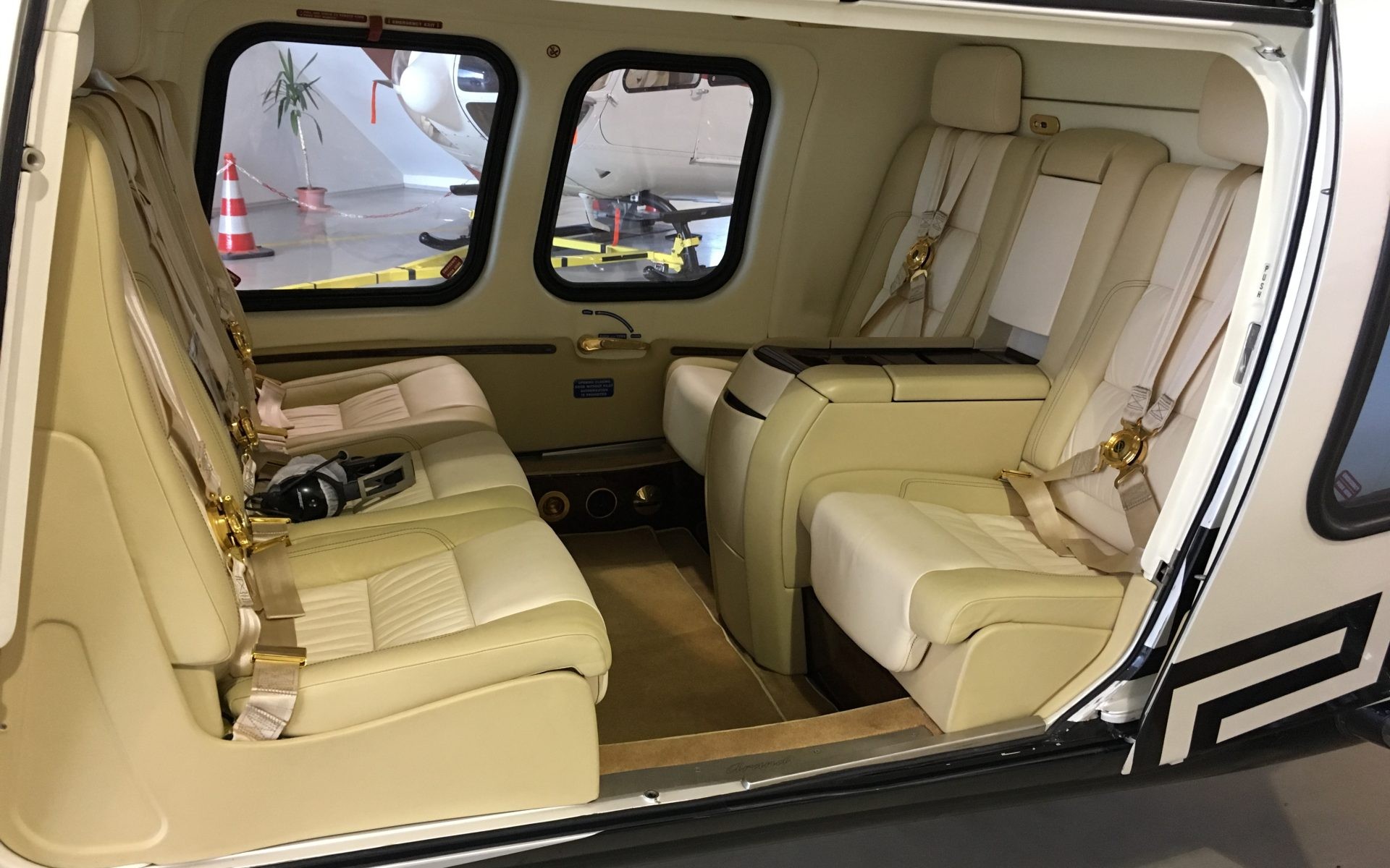 2010 Agusta A109 Grand — photo 5