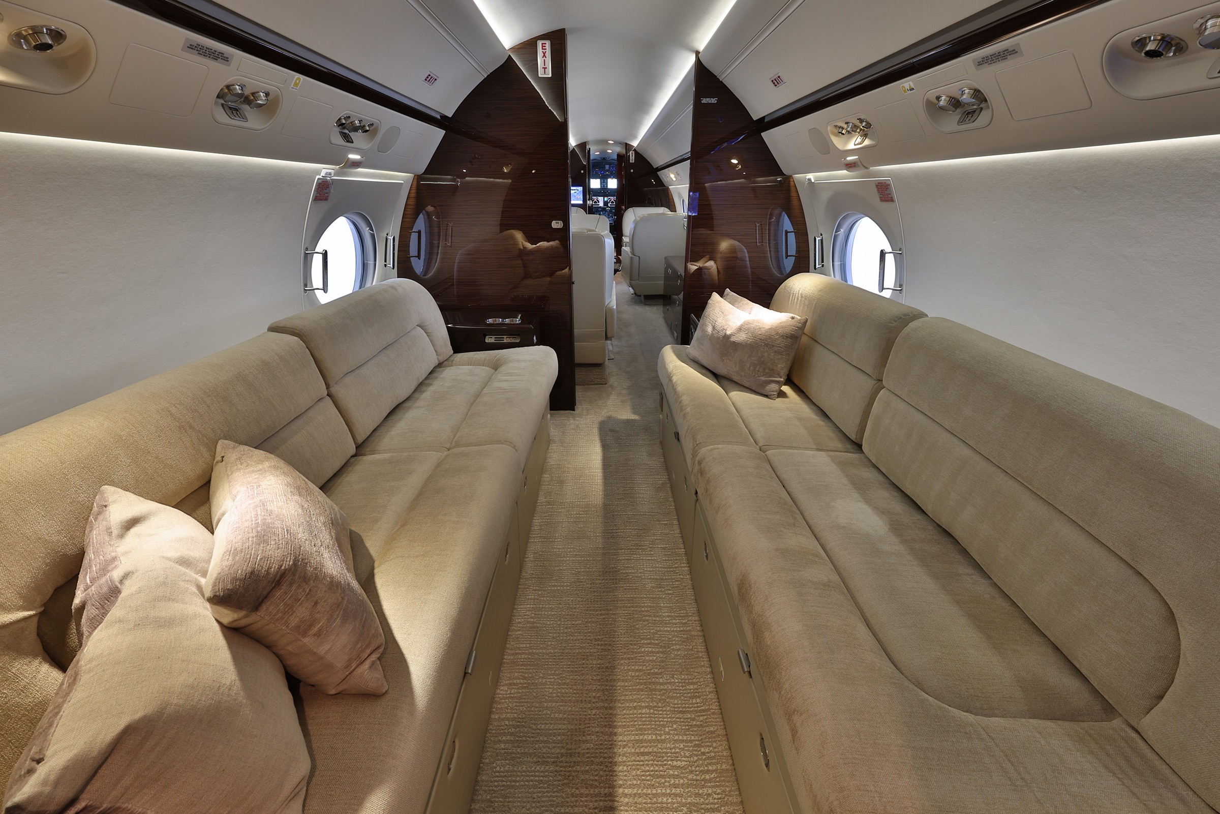 2014 Gulfstream G550 — photo 5