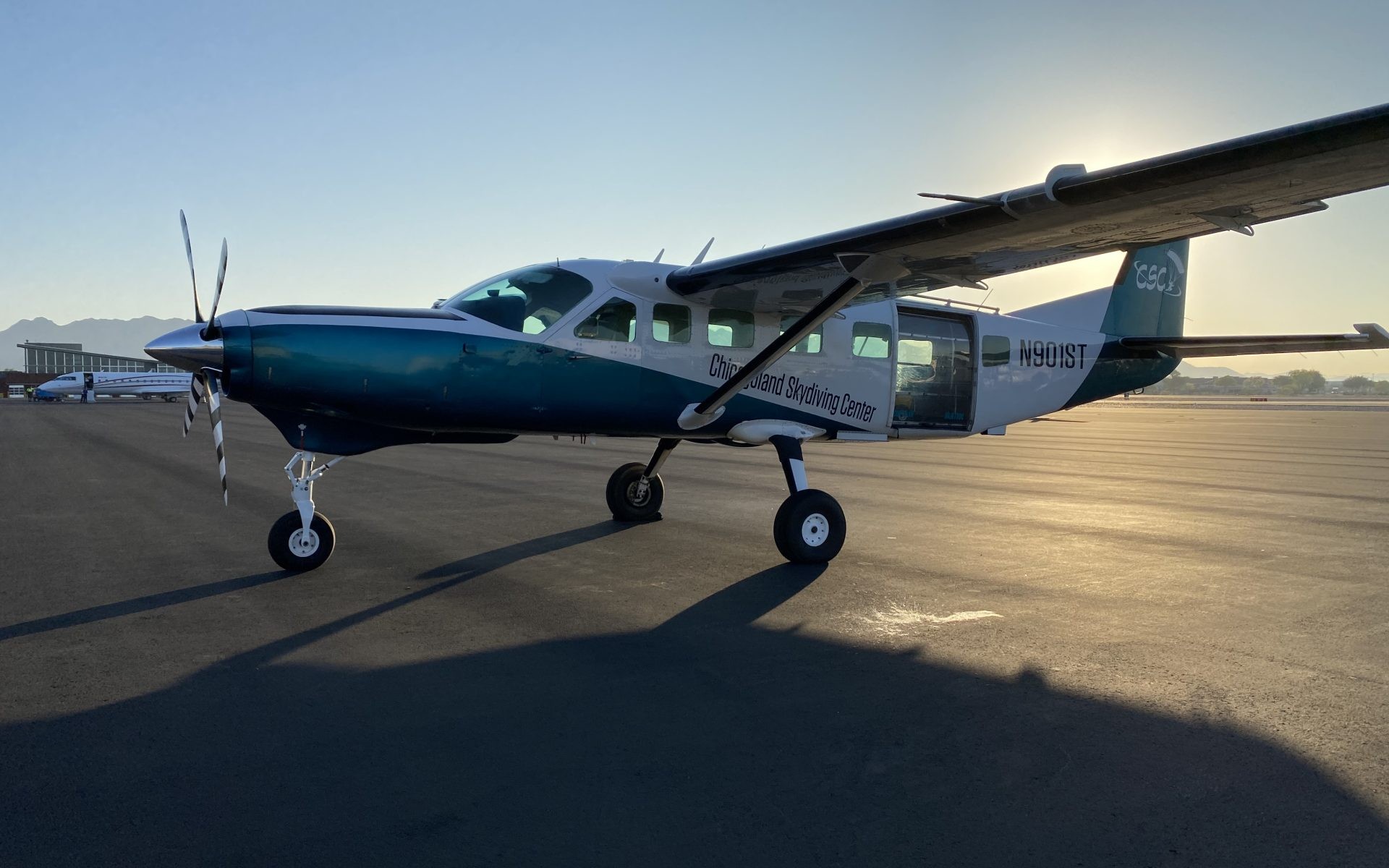 1999 Cessna Caravan 208B — photo 2