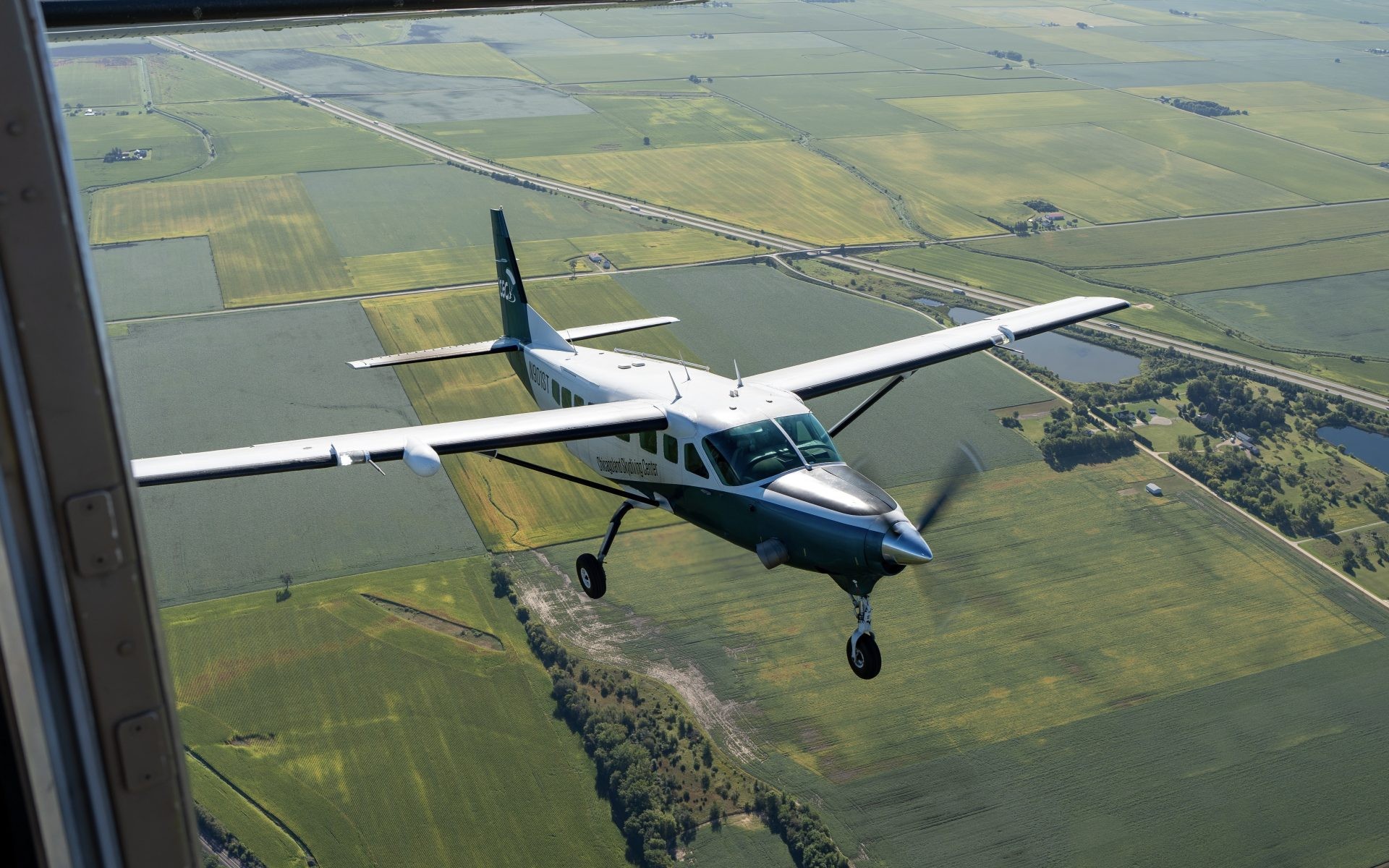 1999 Cessna Caravan 208B — photo 4