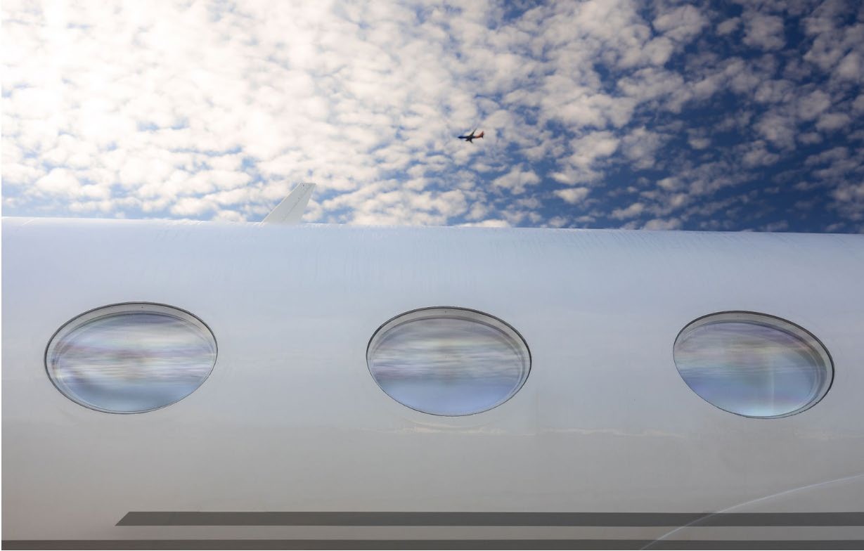 1998 Gulfstream G-V — photo 4