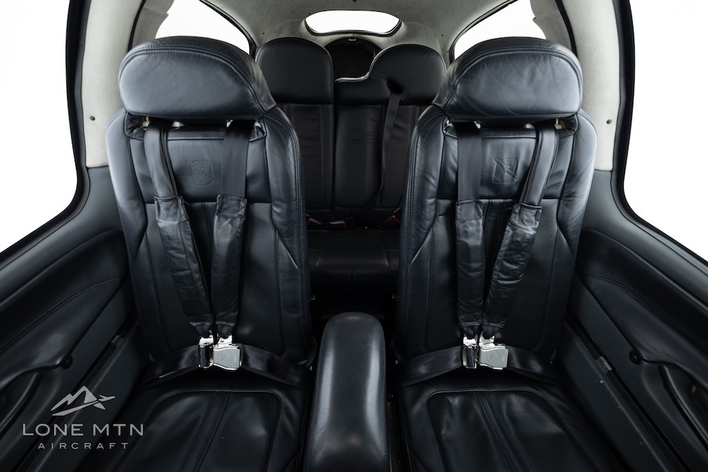 2022 Cirrus SR20 — photo 5