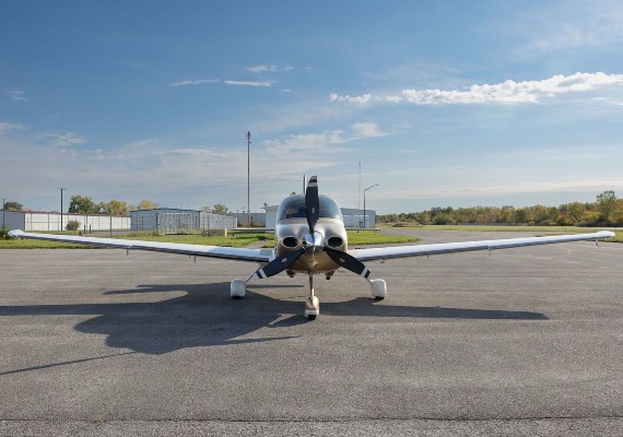 2010 Cirrus SR22T — photo 3