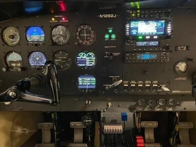 1975 Commander 112A, photo 13