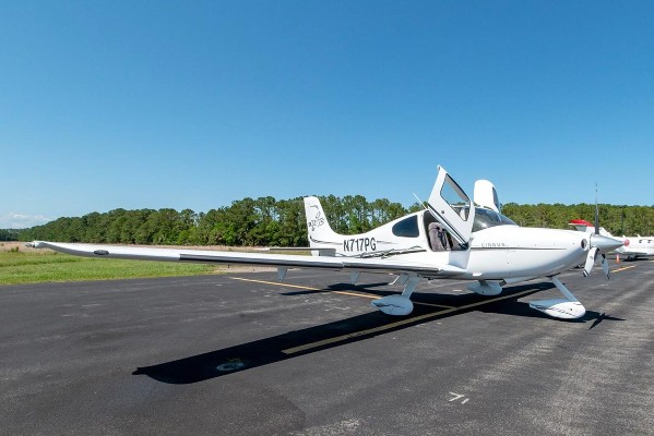 2005 Cirrus SR22-G2 — photo 5
