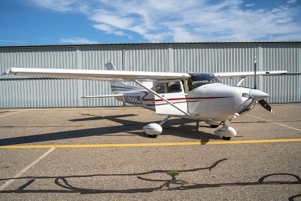 2002 Cessna 182T — photo 4