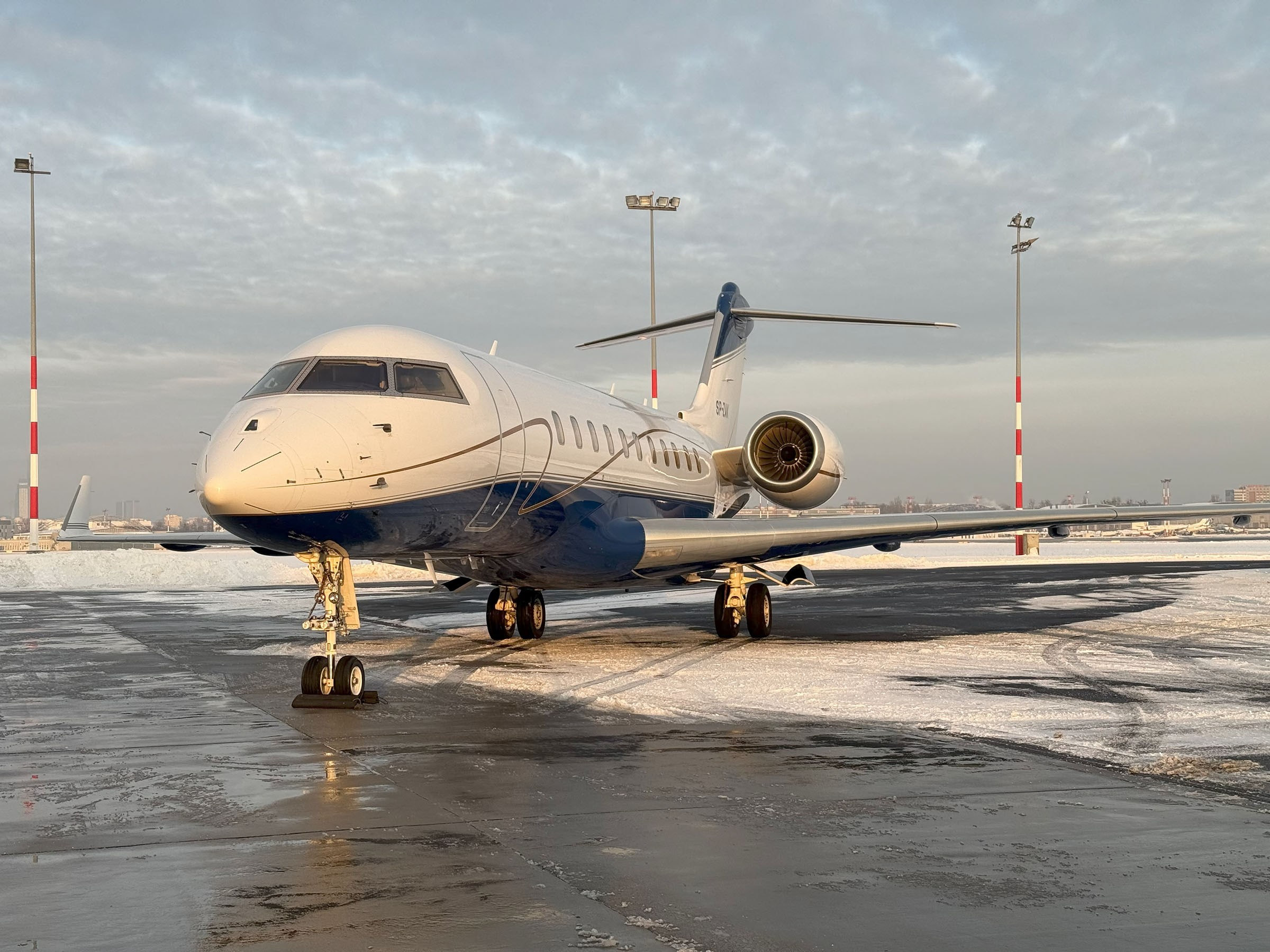 2008 Bombardier Global 5000 — photo 2