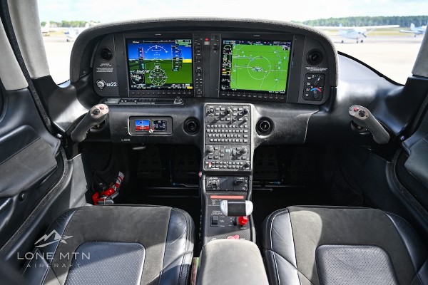 2021 Cirrus SR22-G6 — photo 4