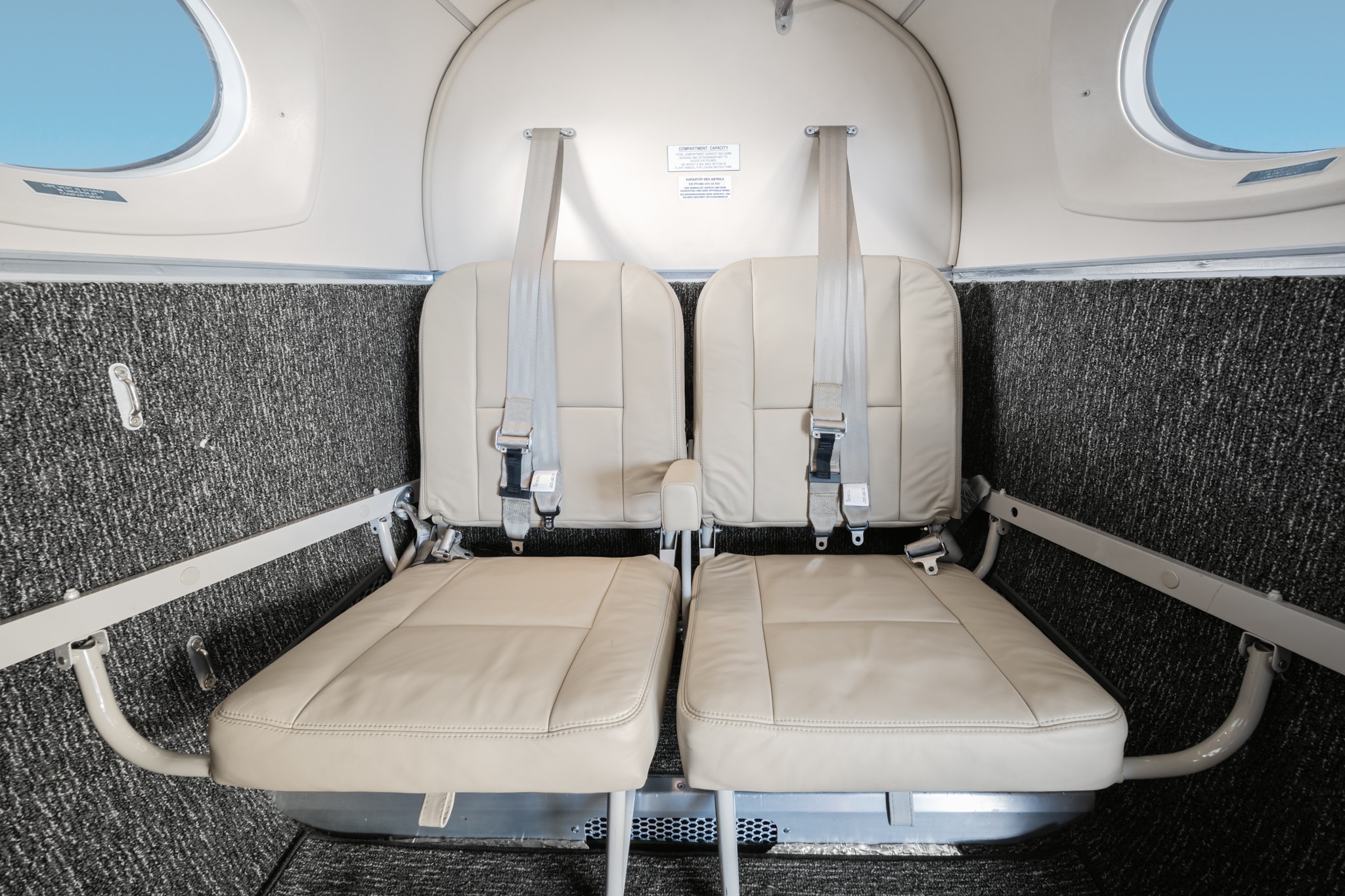 2016 Beech King Air 250 — photo 3