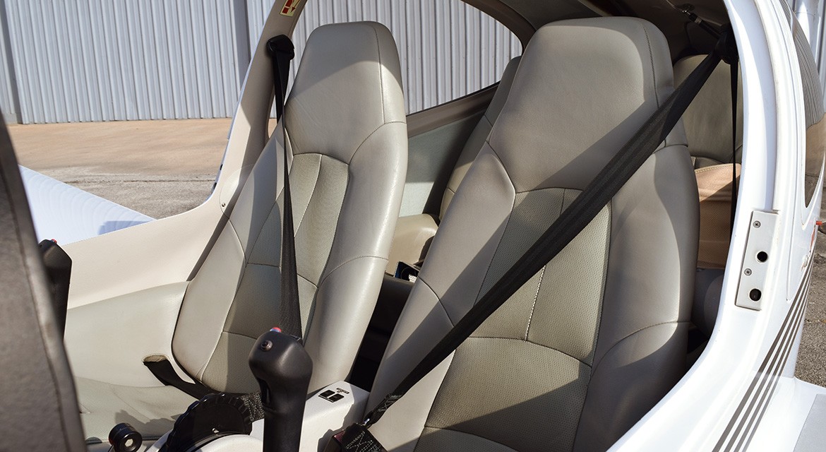 2005 Diamond DA40 — photo 5