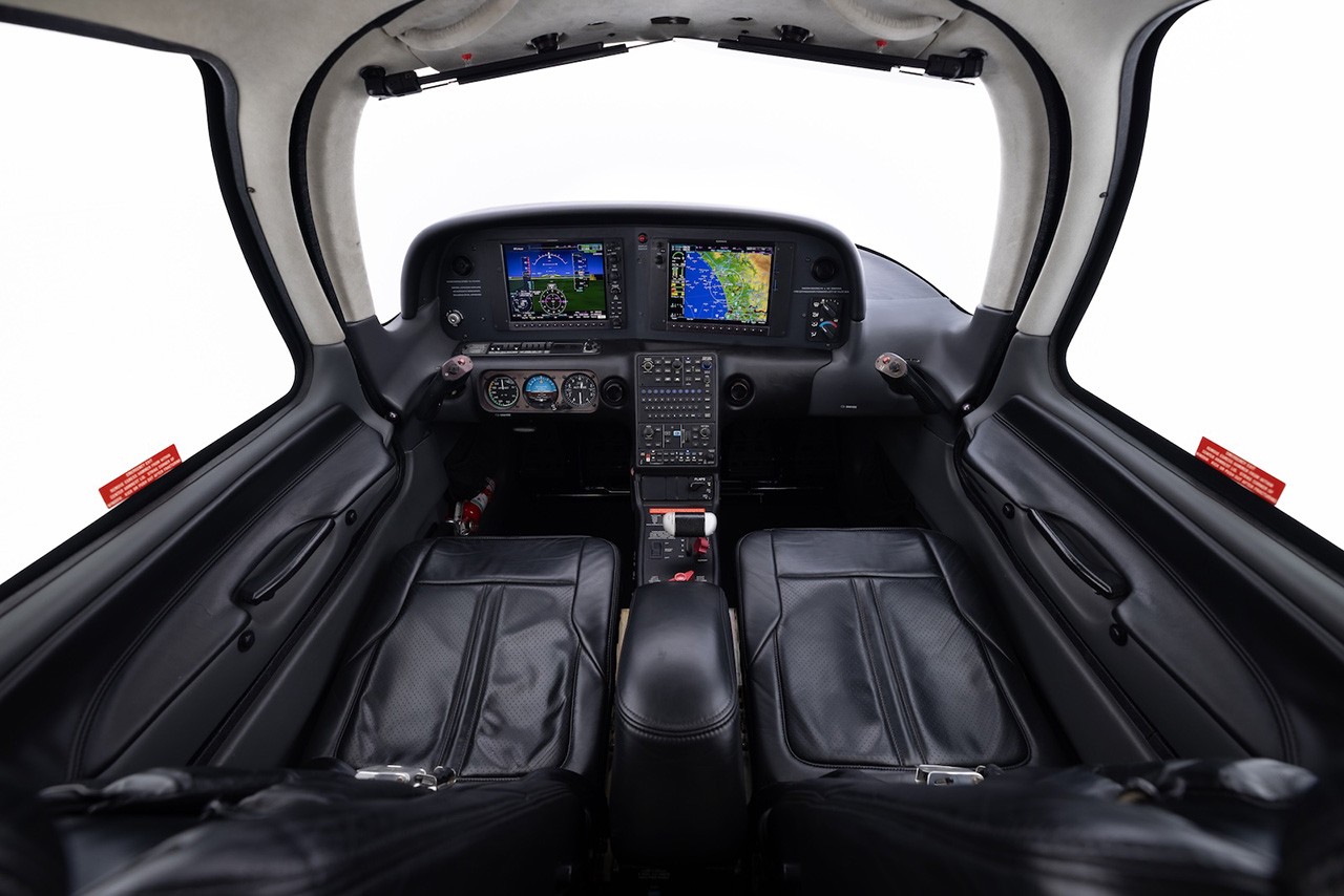 2021 Cirrus SR20 — photo 4