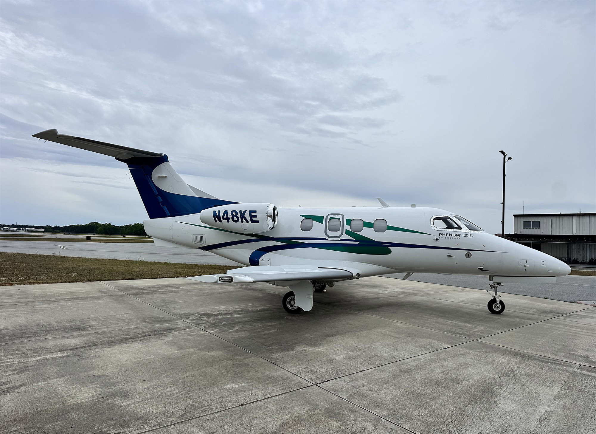 2017 Embraer Phenom 100