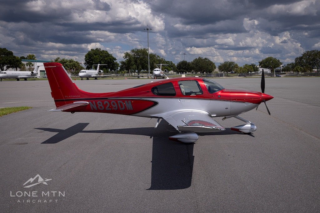 2022 Cirrus SR22-G6 — photo 2