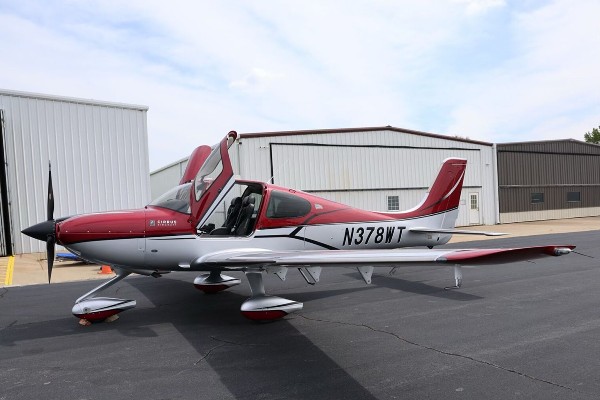 2014 Cirrus SR22T-G5 — photo 2