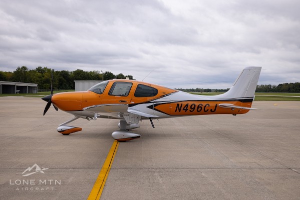 2025 Cirrus SR22-G7 — photo 2