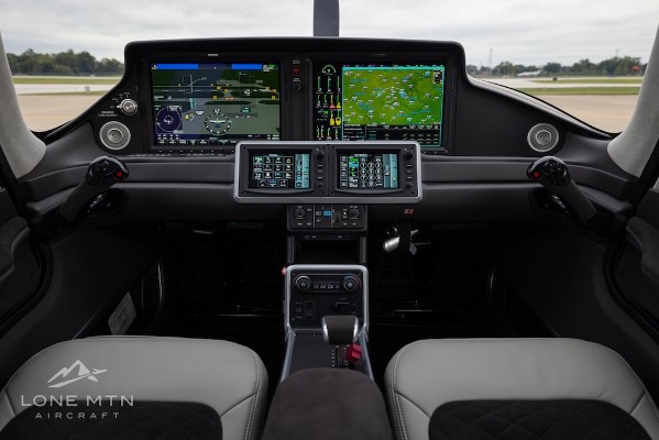 2025 Cirrus SR22-G7 — photo 4