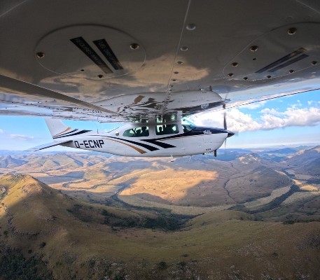 1973 Cessna 210 — photo 1