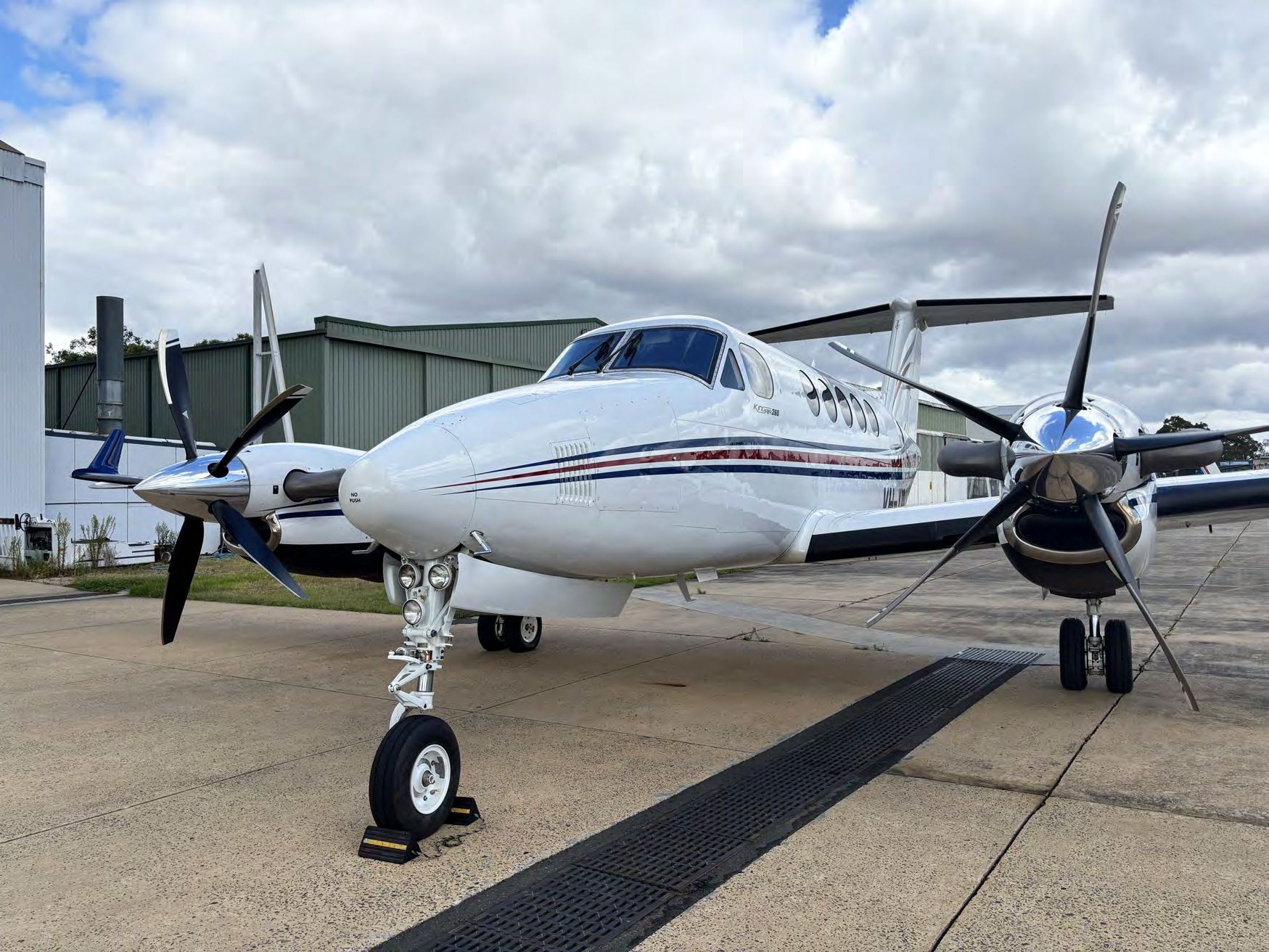 2022 Beech King Air 260 — photo 2