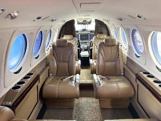 2022 Beech King Air 260 — photo 3