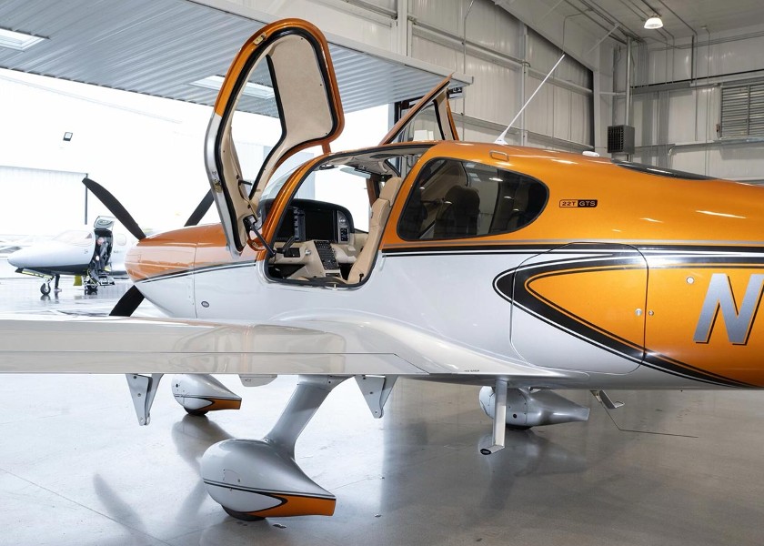 2022 Cirrus SR22T-G6 GTS (N712LG), photo 9