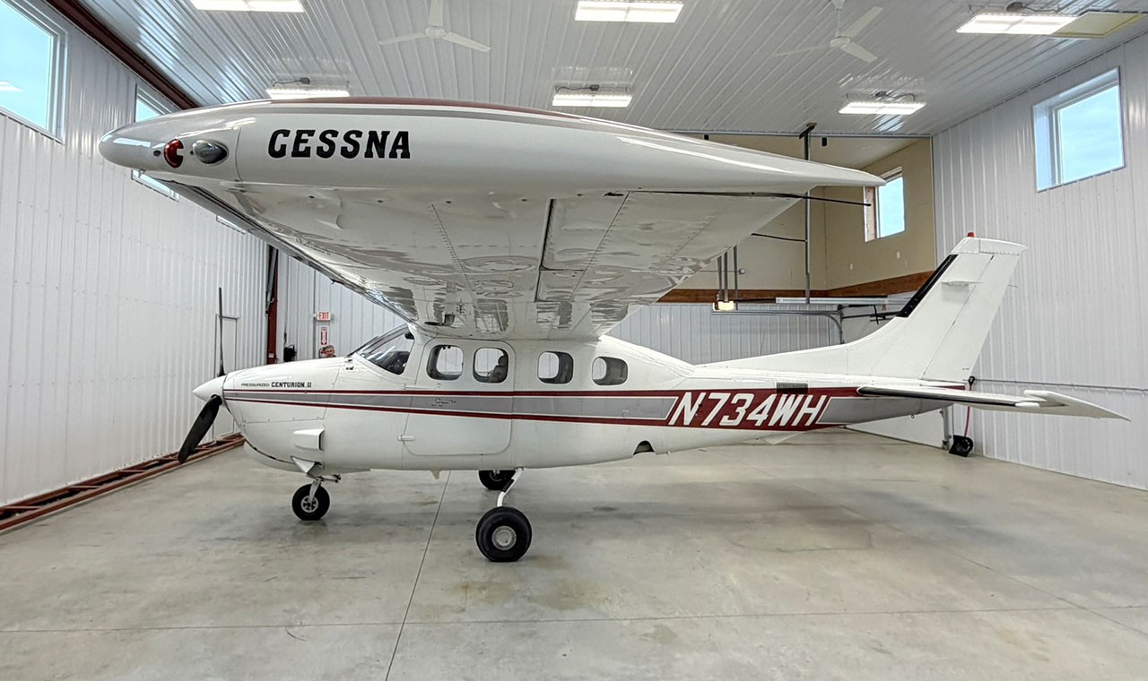 1981 Cessna P210N — photo 2