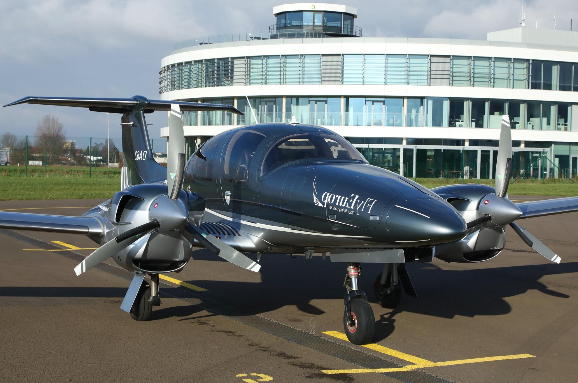 2019 Diamond DA62 — photo 3