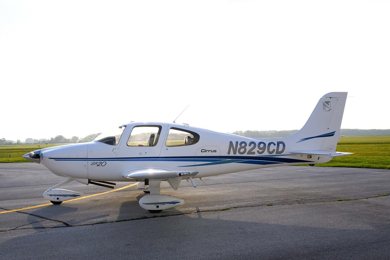 2002 Cirrus SR20 — photo 1