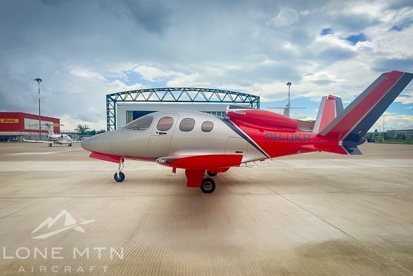 2020 Cirrus Vision SF50 — photo 2